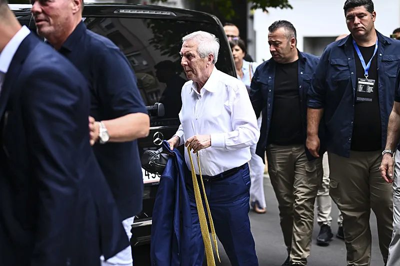 Aziz Yıldırım'dan Fenerbahçeli oyunculara sert ihtar: Bir daha bu türlü bir futbol görmek istemiyorum! 5 aziz yildirimdan fenerbahceli oyunculara sert ihtar bir daha bu turlu bir futbol gormek istemiyorum 7RMYmlDm