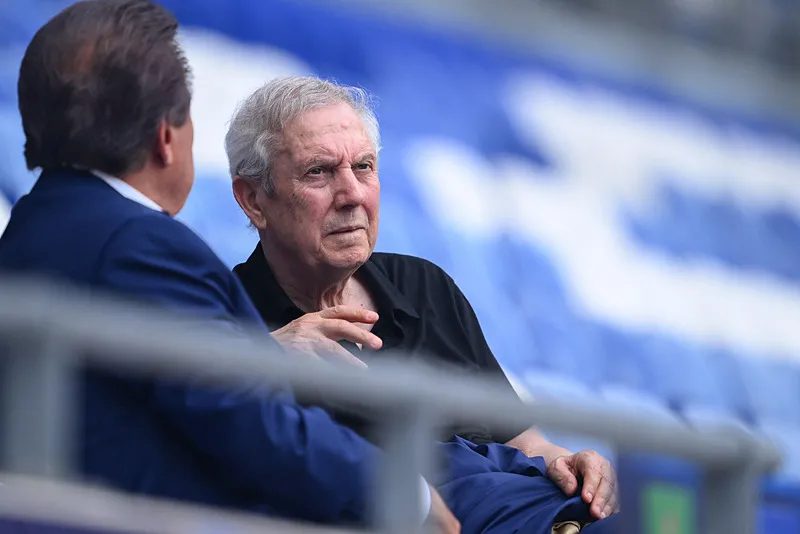 Aziz Yıldırım'dan Fenerbahçeli oyunculara sert ihtar: Bir daha bu türlü bir futbol görmek istemiyorum! 8 aziz yildirimdan fenerbahceli oyunculara sert ihtar bir daha bu turlu bir futbol gormek istemiyorum LkRKyZSr