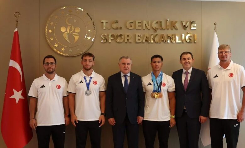 Bakan Bak milli sporcuları ağırladı 1 bakan bak milli sporculari agirladi bHjlnOQ4
