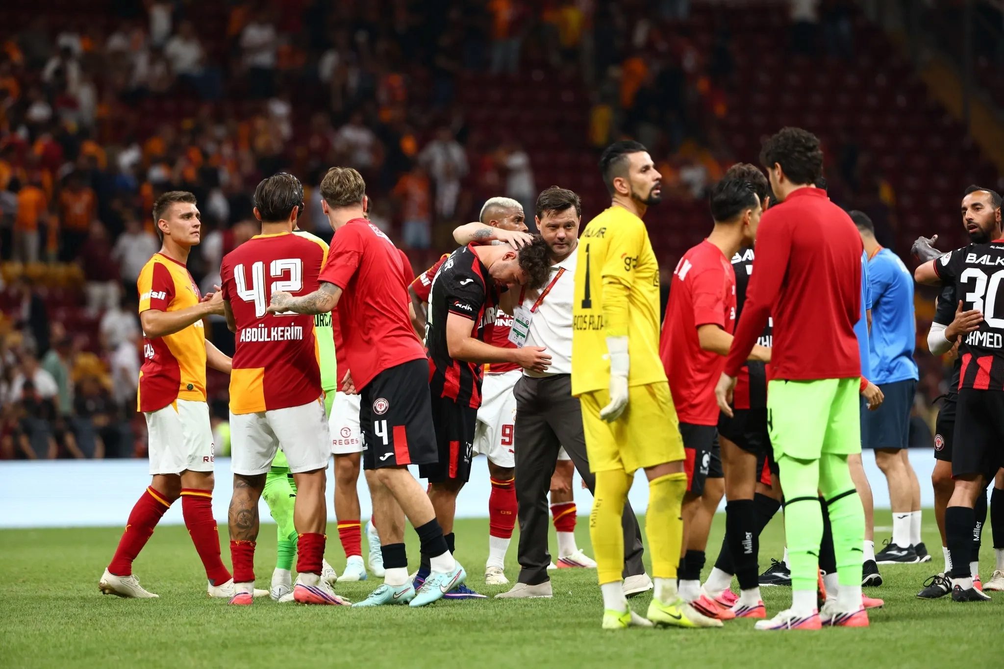 Batrakov'dan Galatasaraylıları heyecanlandıran hareket! İşte o paylaşım 2 batrakovdan galatasaraylilari heyecanlandiran hareket iste o paylasim 0