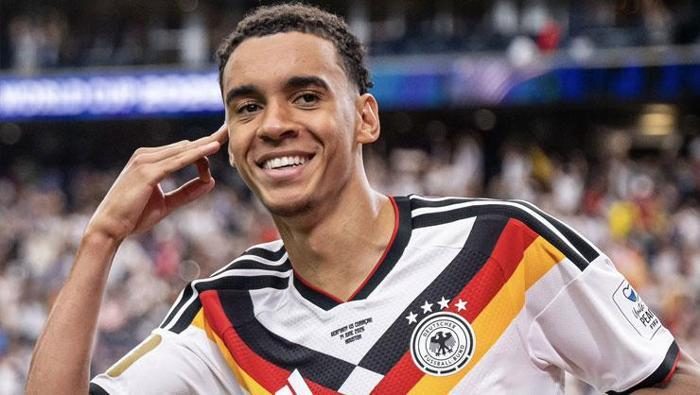 Bayern efsanelerinden Musiala’ya sert ileti: Artık mazeret yok! | Galatasaray'la ismi anılıyordu 5 bayern efsanelerinden musialaya sert ileti artik mazeret yok galatasarayla ismi aniliyordu 3 CdDjBqeg
