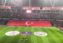 besiktas tribunlerinde 30 agustos coskuyla kutlandi uyxvCY92