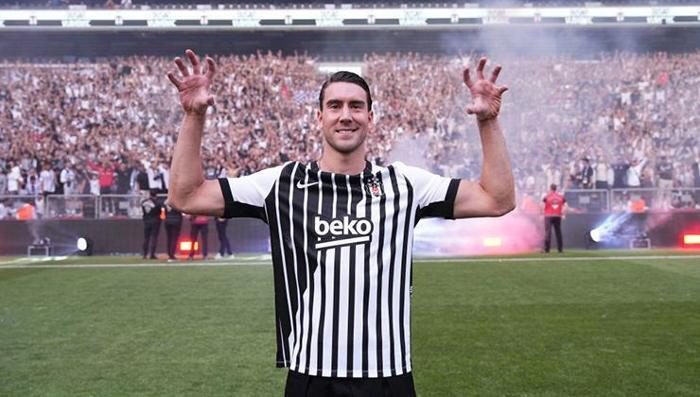 Beşiktaş'a İtalya'dan bir yıldız daha! Nico Gonzalez için resmi teklif yapıldı 2 besiktasa italyadan bir yildiz daha nico gonzalez icin resmi teklif yapildi 0 6O2XuB3N