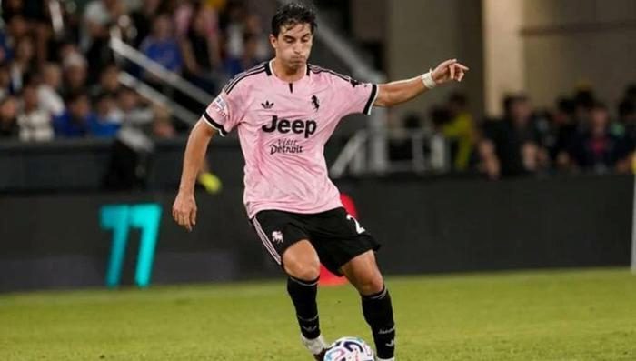 Beşiktaş'a Vlahovic'ten sonra İtalya'dan bir transfer daha! Orta alana dinamo 5 besiktasa vlahovicten sonra italyadan bir transfer daha orta alana dinamo 3 PwUwl6m3