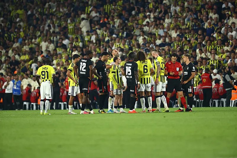 Beşiktaş'ın derbi zaferi dış basında! 'Vlahovic Fenerbahçe Stadyumu'nu susturdu' 5 besiktasin derbi zaferi dis basinda vlahovic fenerbahce stadyumunu susturdu 3 f1GCJL4W