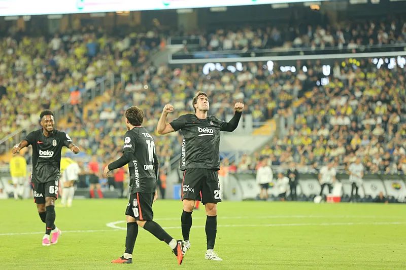 Beşiktaş'ın derbi zaferi dış basında! 'Vlahovic Fenerbahçe Stadyumu'nu susturdu' 9 besiktasin derbi zaferi dis basinda vlahovic fenerbahce stadyumunu susturdu 7