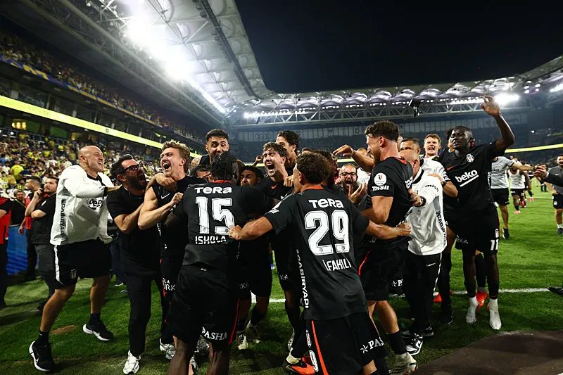 Beşiktaş'ın derbi zaferi dış basında! 'Vlahovic Fenerbahçe Stadyumu'nu susturdu' 10 besiktasin derbi zaferi dis basinda vlahovic fenerbahce stadyumunu susturdu 8 Pq4Lqq56