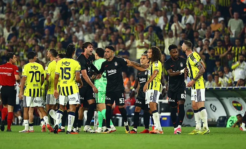 Beşiktaş'ın derbi zaferi dış basında! 'Vlahovic Fenerbahçe Stadyumu'nu susturdu' 11 besiktasin derbi zaferi dis basinda vlahovic fenerbahce stadyumunu susturdu 9 Ff7BKJ65