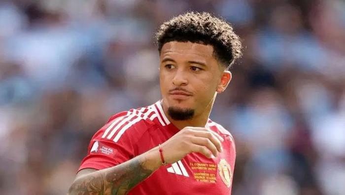 Beşiktaş'ın eski aşkı kabardı! Rota tekrar Jadon Sancho 6 besiktasin eski aski kabardi rota tekrar jadon sancho 4 hPtsYMCB
