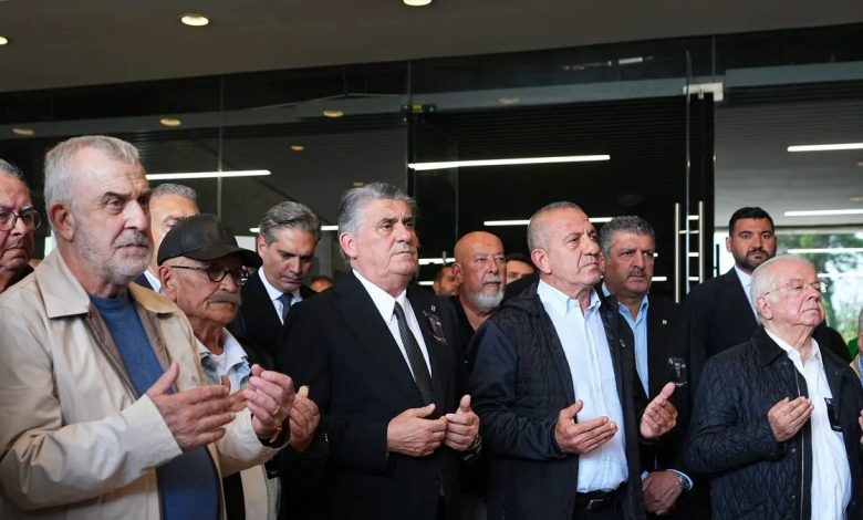 Beşiktaş'ın eski yöneticisi Metin Keçeli için cenaze töreni düzenlendi 1 besiktasin eski yoneticisi metin keceli icin cenaze toreni duzenlendi rjPTnkBB