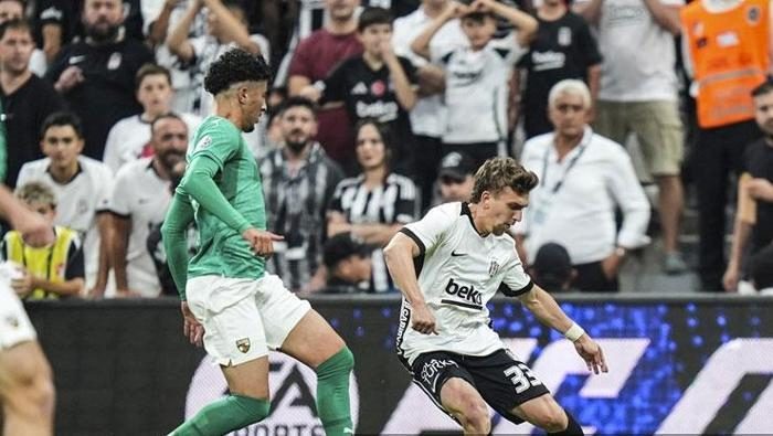 Beşiktaş'ın yıldızına övgü dolu kelamlar: 'Harika bir resital izledik' | 'Çok net bir Italiano dokunuşu' 10 besiktasin yildizina ovgu dolu kelamlar harika bir resital izledik cok net bir italiano ZD924Oyr