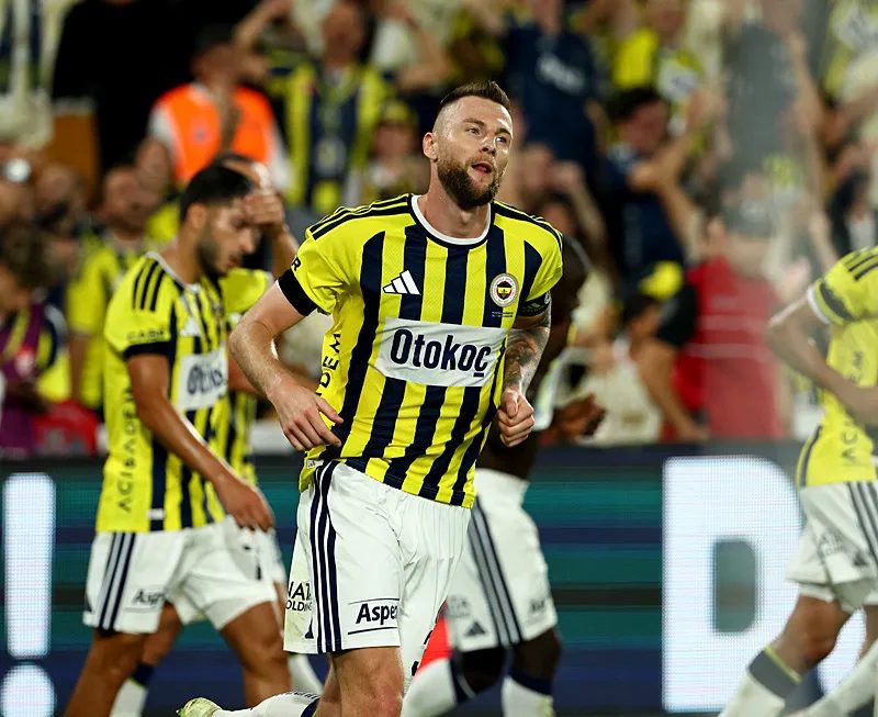 Beşiktaş'ta Vlahovic şoku! Derbide yaptığı hareket sebebiyle... 6 besiktasta vlahovic soku derbide yaptigi hareket sebebiyle 4 N4dZbDTL