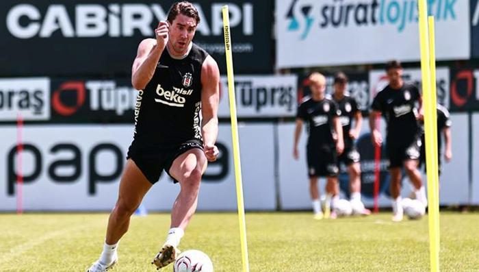 Beşiktaş'tan sağ kanat için yıldız hamlesi! Temaslar başladı 2 besiktastan sag kanat icin yildiz hamlesi temaslar basladi 0 k7K2l2dW