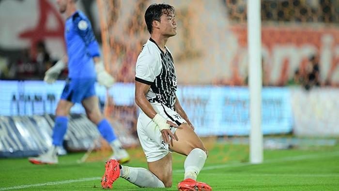 bir cesit sokak kavgasi alanyaspor besiktas macina damga vuran durum net var ne kirmizi kart kDlspNeh