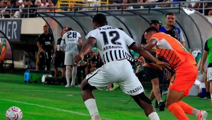 bir cesit sokak kavgasi alanyaspor besiktas macina damga vuran durum net var ne kirmizi kart