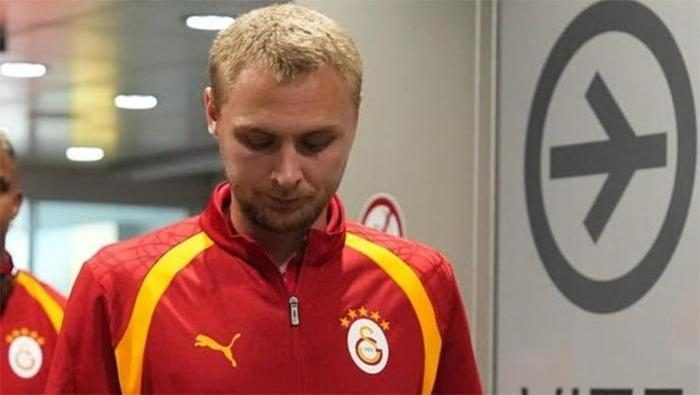 Bir devir değer biçilemiyordu şimdi Buruk'un sabrı yok! Kriz patlak verdi 'Bonservisimi verin gideyim' 4 bir devir deger bicilemiyordu simdi burukun sabri yok kriz patlak verdi bonservisimi verin gideyim dsMDUki6