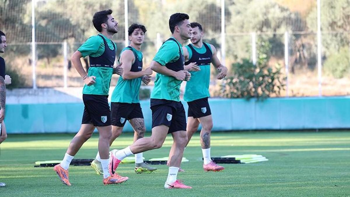 Bodrum FK Teknik Yöneticisi Burhan Eşer: "Sabırlı olmamız ve desteklememiz gerekiyor" 6 bodrum fk teknik yoneticisi burhan eser sabirli olmamiz ve desteklememiz gerekiyor 3wGEKDJ6