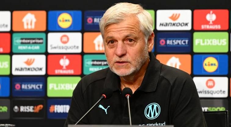Bruno Genesio: "Pes etmek gibi bir düşüncem yok" 1 bruno genesio pes etmek gibi bir dusuncem yok 7WpIGl8h