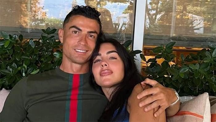 Büyük aşk nihayete eriyor! Ronaldo ve sevgilisi Georgina evleniyor 3 buyuk ask nihayete eriyor ronaldo ve sevgilisi georgina evleniyor 1 3ibklt3Q
