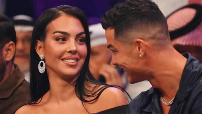 Büyük aşk nihayete eriyor! Ronaldo ve sevgilisi Georgina evleniyor 5 buyuk ask nihayete eriyor ronaldo ve sevgilisi georgina evleniyor 3 SFU8pvOs
