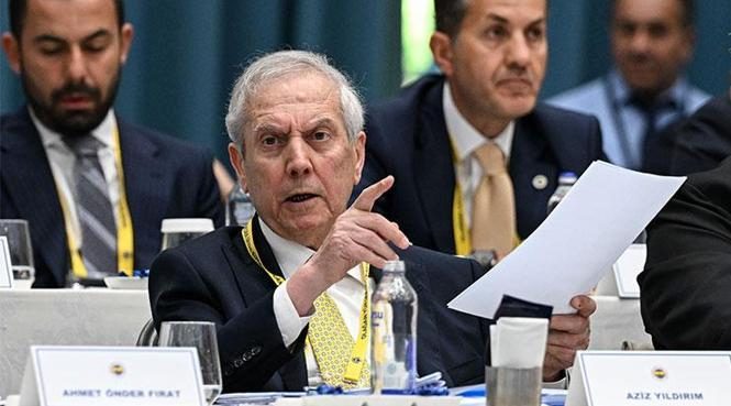 CANLI| Fenerbahçe Başkanı Aziz Yıldırım'dan sert kelamlar: 'Hırsız yakalamaya gelmedim!' 2 canli fenerbahce baskani aziz yildirimdan sert kelamlar hirsiz yakalamaya gelmedim 0 qjyMSvPq