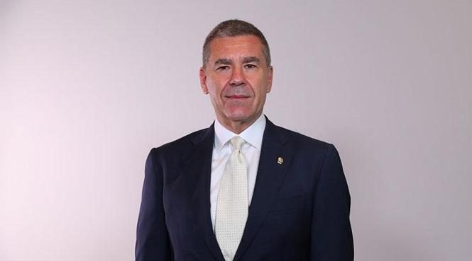 CANLI| Fenerbahçe Başkanı Aziz Yıldırım'dan sert kelamlar: 'Hırsız yakalamaya gelmedim!' 4 canli fenerbahce baskani aziz yildirimdan sert kelamlar hirsiz yakalamaya gelmedim 2 pAQbfXsi