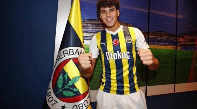 CANLI | Fenerbahçe'de birinci ayrılık gerçekleşti! İtalyan kulübüne imzaya gidiyor 2 canli fenerbahcede birinci ayrilik gerceklesti italyan kulubune imzaya gidiyor 0