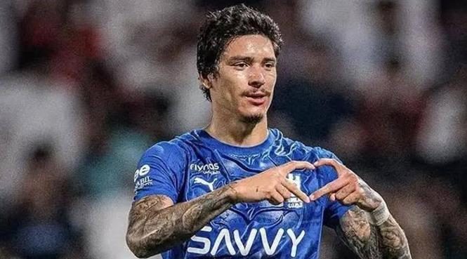 CANLI | Galatasaray kimsenin beklemediği anda ulusal yıldızı takımına katıyor! 20 milyon Euro bonservis 12 canli galatasaray kimsenin beklemedigi anda ulusal yildizi takimina katiyor 20 milyon euro bonservis QBOCNZSW