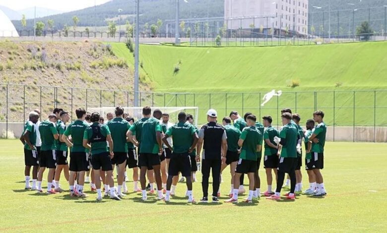 Çaykur Rizespor sıkı hazırlanıyor 1 caykur rizespor siki hazirlaniyor B56M1PSS