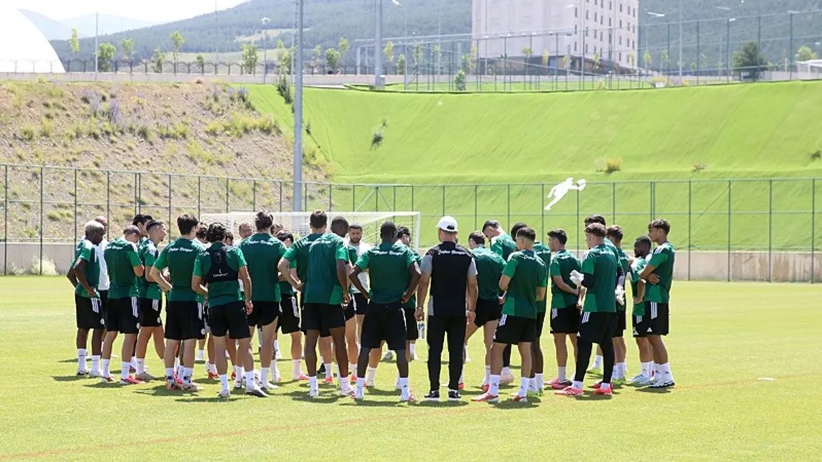 caykur rizespor siki hazirlaniyor B56M1PSS