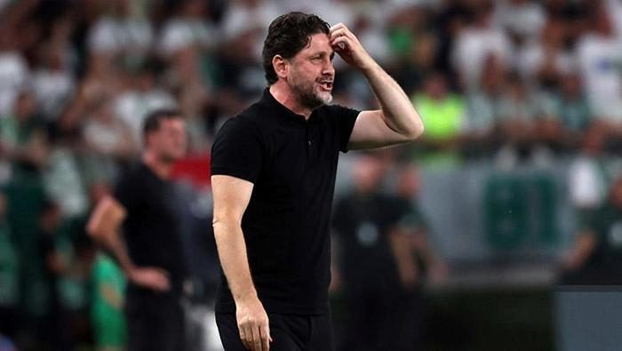 'Ciddi bir alarm!' Spor müellifleri Trabzonspor'un Avrupa Ligi'ne vedasını yorumladı 'Defolar ortaya çıkıyor' 4 ciddi bir alarm spor muellifleri trabzonsporun avrupa ligine vedasini yorumladi defolar ortaya cikiyor 2 V6KdREAP