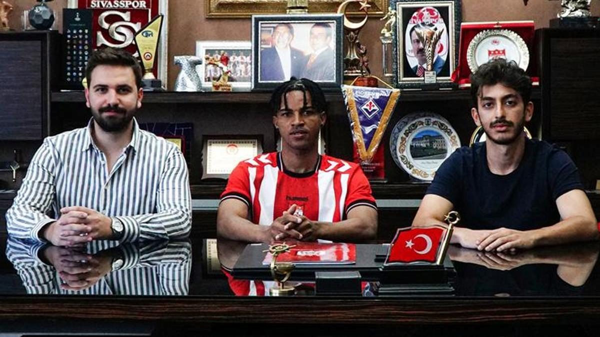 Clinton Duodu, Sivasspor'da 9 clinton duodu sivassporda cJQaewdW