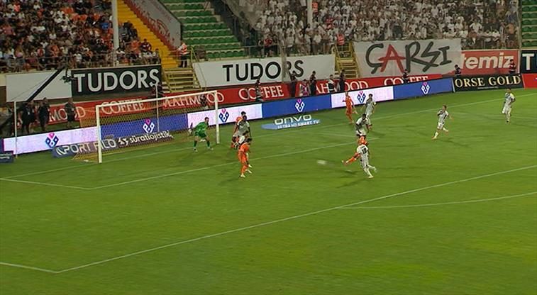 Corendon Alanyaspor gole böyle yaklaştı! 1 corendon alanyaspor gole boyle yaklasti