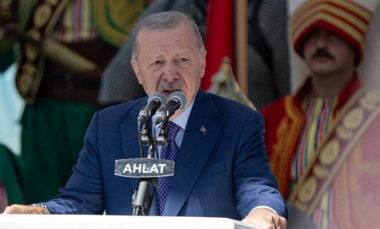cumhurbaskani erdogandan ahlatta dikkat ceken ileti 86 milyonun kardeslik murekkebini birlestirmek icin calisiyoruz vjX8I3ra