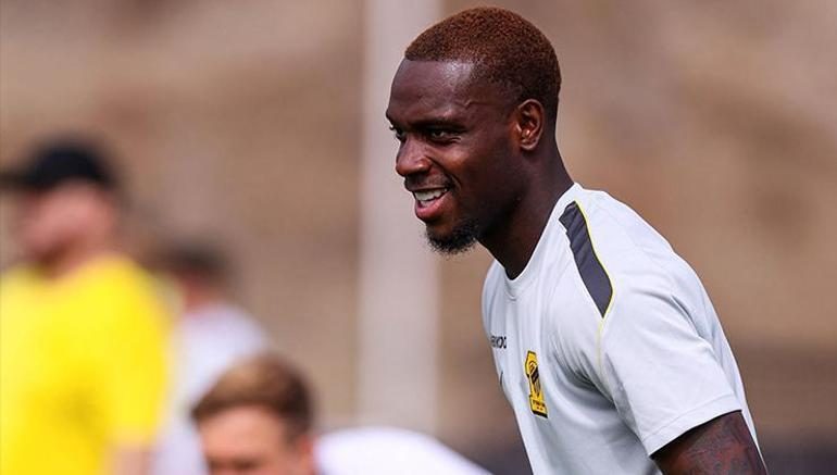 Darwin Nunez olmadı, Nijeryalı santrfor geliyor! Trabzonspor'da gündem golcü... 3 darwin nunez olmadi nijeryali santrfor geliyor trabzonsporda gundem golcu 1 XHanpdpq