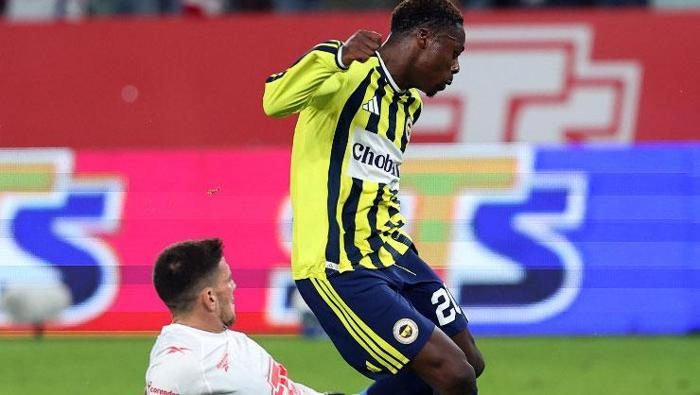 Deniz Çoban, Gornik Zabrze - Fenerbahçe maçının hakem kararlarını yorumladı: 'Kırmızı kartı atladı' | 'Kabul edilemez' 2 deniz coban gornik zabrze fenerbahce macinin hakem kararlarini yorumladi kirmizi karti atladi mA95vF8J