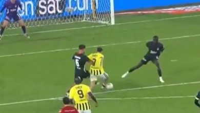 Derbide penaltı itirazı! İşte Kerem Aktürkoğlu'nun yerde kaldığı konum 4 derbide penalti itirazi iste kerem akturkoglunun yerde kaldigi konum 4YHTlODW
