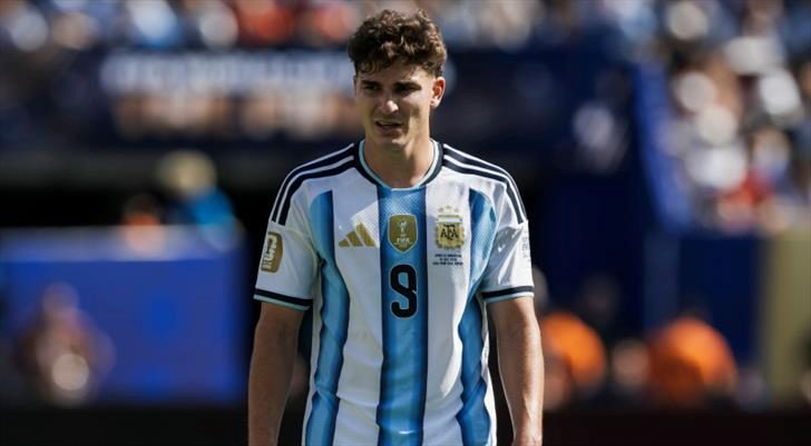Dünya devi rekor bedel ödemeye hazırlanıyor! Yılın transfer iddiası 1 dunya devi rekor bedel odemeye hazirlaniyor yilin transfer iddiasi