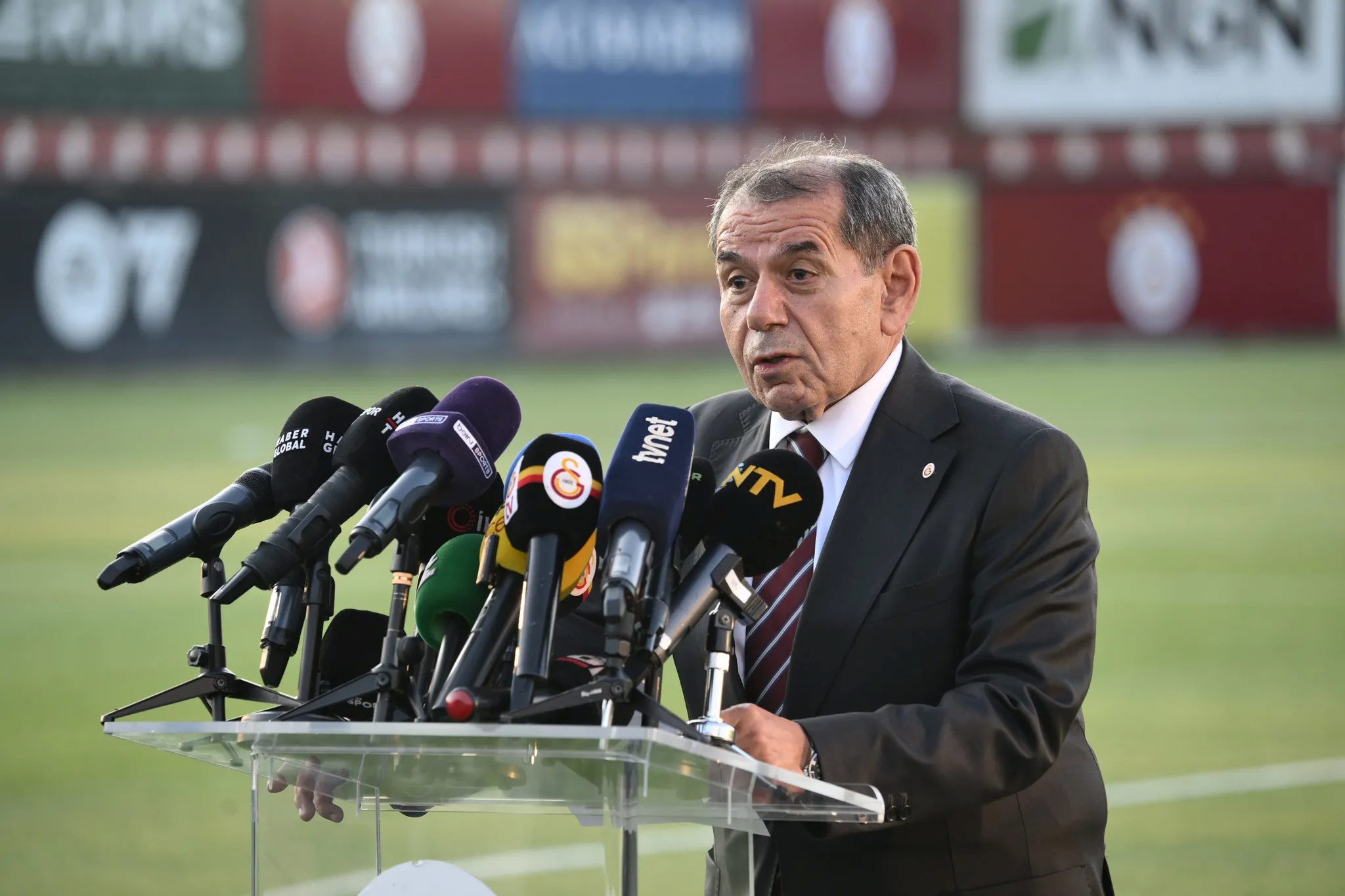 dursun ozbekten transfer tenkitlerine karsilik aradaki fark yaklasik 50 milyon euro 11 j7VUArS8