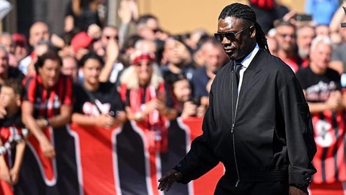 Efsaneye veda; Milan, Franco Baresi'yi uğurladı 9 efsaneye veda milan franco baresiyi ugurladi 7 29XgEcB8