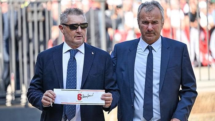 Efsaneye veda; Milan, Franco Baresi'yi uğurladı 10 efsaneye veda milan franco baresiyi ugurladi 8 qjsBOOSY