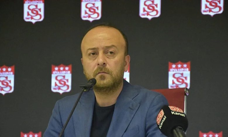 Ekenler Beton Sivasspor Başkanı Burak Özçoban: VAR hakemi sinema mi izliyor? 1 ekenler beton sivasspor baskani burak ozcoban var hakemi sinema mi izliyor c4CNegtc