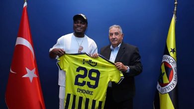 Emmanuel Emenike, Fenerbahçe'yi ziyaret etti! 9 emmanuel emenike fenerbahceyi ziyaret etti VeRHIyLk