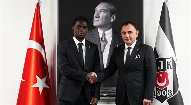 Ernest Poku, Beşiktaş tarihinin 4. Hollandalı futbolcusu oldu 1 ernest poku besiktas tarihinin 4 hollandali futbolcusu oldu i9hZ4lE7