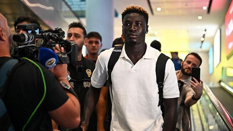 Eski hocası Fenerbahçe’nin yeni transferi Oppong’u anlattı 'Yeni Van Dijk ya da Saliba' 4 eski hocasi fenerbahcenin yeni transferi oppongu anlatti yeni van dijk ya da saliba 2 wtYNWlWO