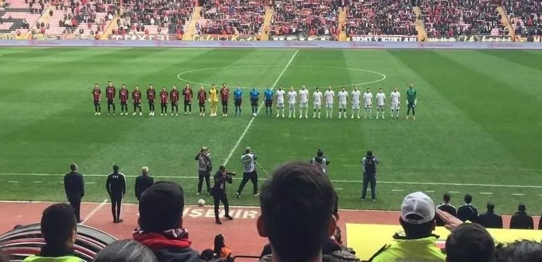 Eskişehirspor 3-4 Kütahyaspor (MAÇ SONUCU-ÖZET) Gol düellosunda kazanan Kütahyaspor! 1 eskisehirspor 3 4 kutahyaspor mac sonucu ozet gol duellosunda kazanan kutahyaspor Z7FmHXUX