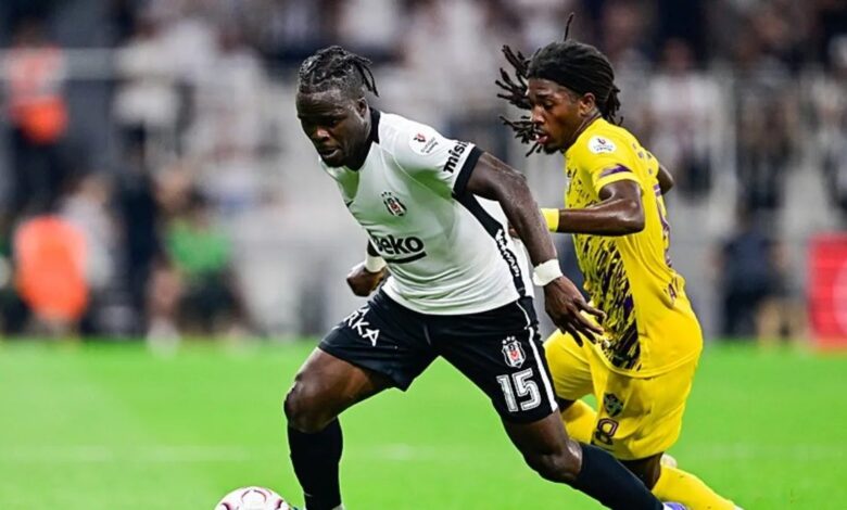 Eyüpspor Beşiktaş'a karşı 10 kişi kaldı! 1 eyupspor besiktasa karsi 10 kisi kaldi LcPuH7hE
