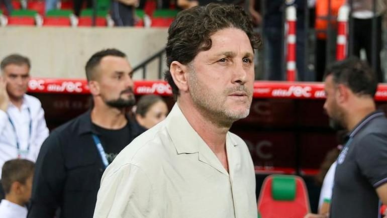 Fatih Tekke’den Amedspor yenilgisi sonrası öz eleştiri! 'Sorumlusu benim' 2 fatih tekkeden amedspor yenilgisi sonrasi oz elestiri sorumlusu benim 0 YsGBmJ4b