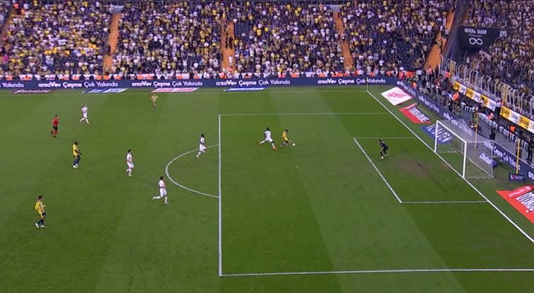 Fenerbahçe 9. golü attı ama karar ofsayt! 1 fenerbahce 9 golu atti ama karar ofsayt fTWwBtge