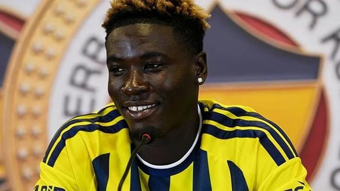 fenerbahce cephesinden leao yaniti baris gokturk soruyu duyar duymaz 1 jbrplzwB